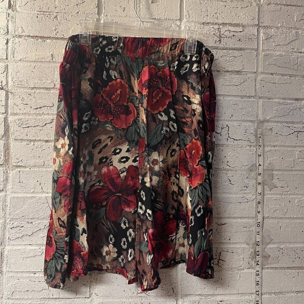Vintage Basic Editions Floral Bermuda Shorts Plus Size Curvy 22